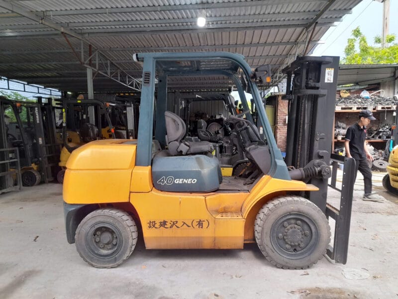 Xe nâng dầu Toyota 01-7FDK40 4 tấn