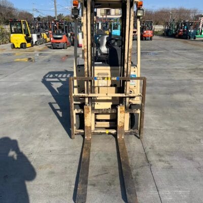 Phía trước xe nâng điện Komatsu FB15-12 date 2010