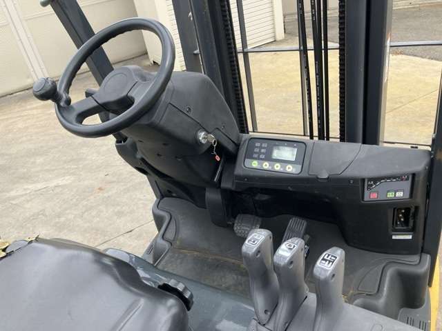 Khoang lái xe Komatsu 2017