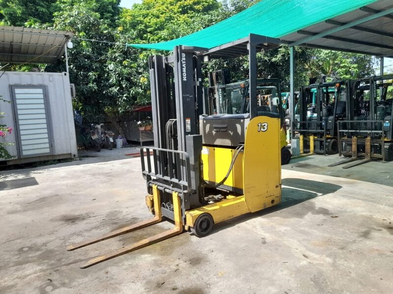 Xe nâng điện đứng lái Komatsu FB13RL-15