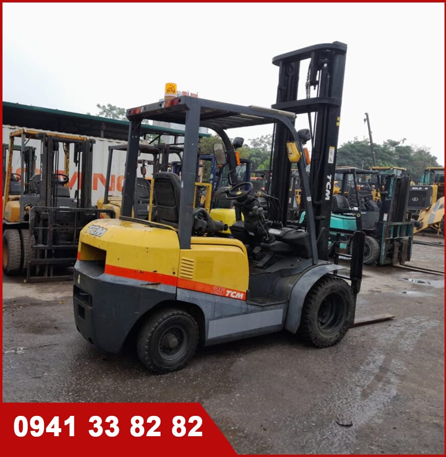 Xe nâng TCM 2.5 tấn FD25C3 đời 2009