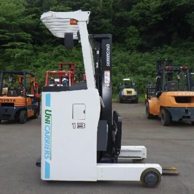 Xe nâng điện cũ hiệu Unicarries