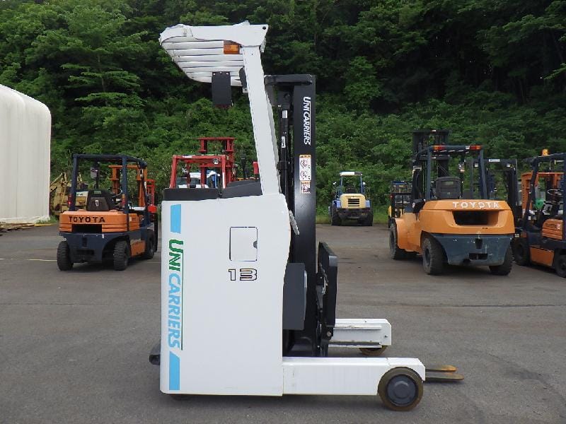 Xe nâng Nhật bãi - Hàng chưa sử dụng tại Việt Nam