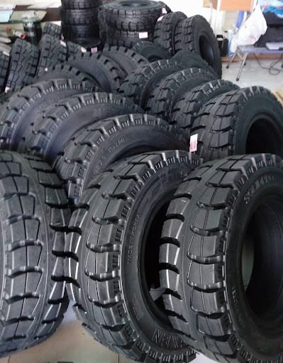 Lốp đặc Xe nâng 23x10-12 Hàn Quốc