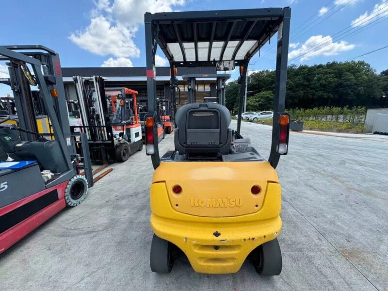 Xe nâng điện cũ ngồi lái Komatsu FB15-12 đời 2014
