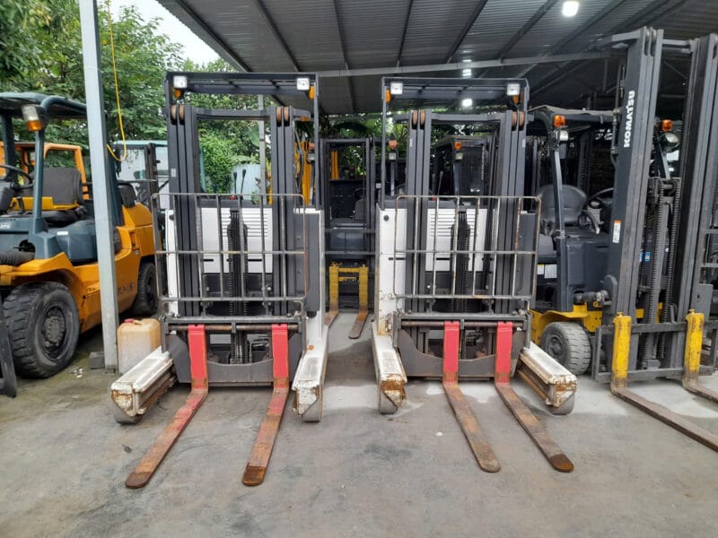 Xe nâng điện cũ Nichiyu tháp cao 4m 2019