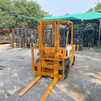 Hình ảnh càng phía trước