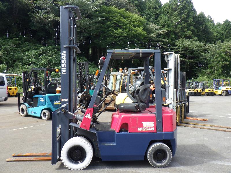 Địa chỉ mua xe cũ máy dầu Nissan uy tín