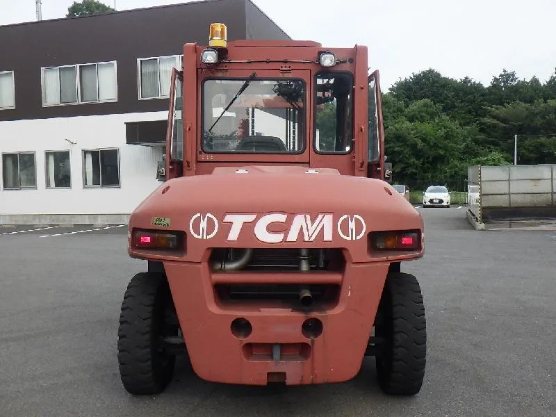 Xe nâng dầu cũ TCM 7 tấn, tháp 4m