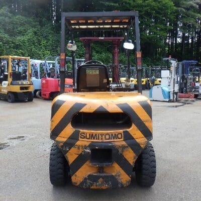 Hình ảnh phia sau xe dầu Sumitomo