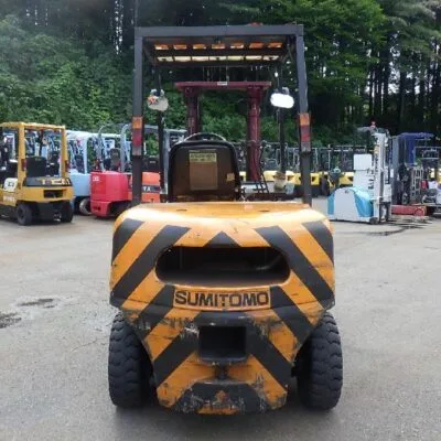 Hình ảnh phia sau xe dầu Sumitomo