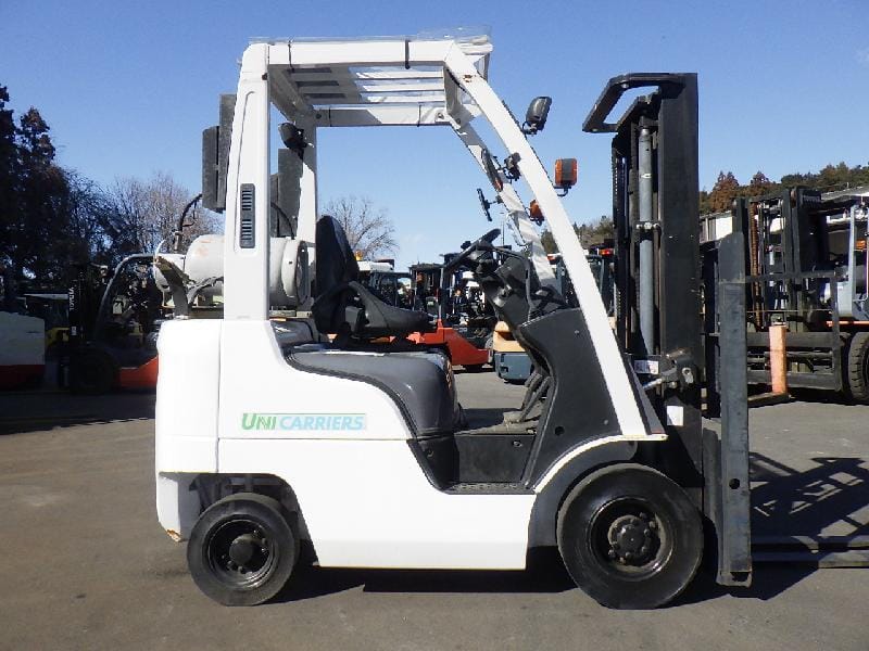 Xe nâng dầu UNICARRIERS cũ