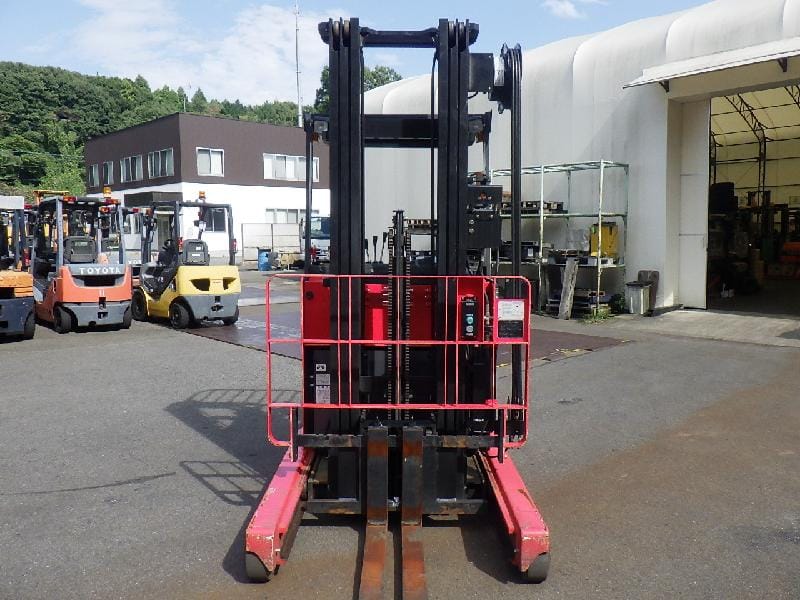 Xe nâng điện UNICARRIERS tháp 6m, 3 ti, 3 lao