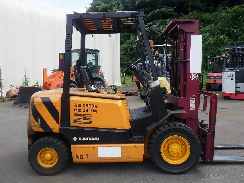 Xe nâng dầu cũ Sumitomo 2,5 tấn