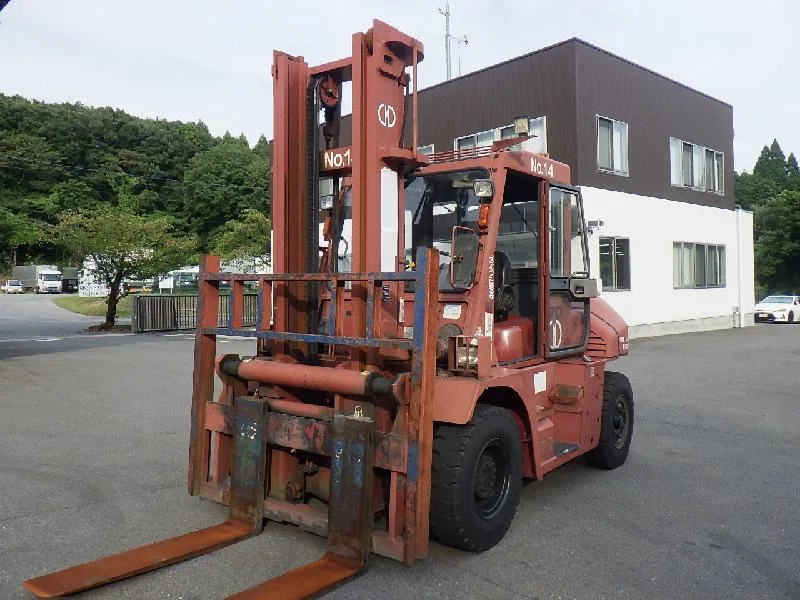 Xe nâng dầu cũ TCM 7 tấn, tháp 4m