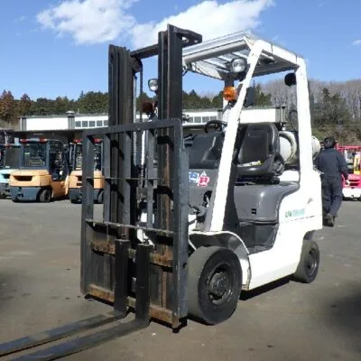 Xe nâng máy dầu UNICARRIERS số tự động