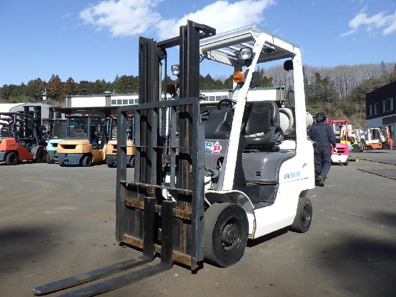 Xe nâng máy dầu UNICARRIERS số tự động