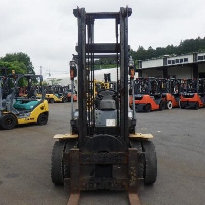 Xe nâng máy dầu cũ TCM 3 tấn, tháp 4m