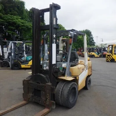 Xe nâng dầu cũ TCM 3 tấn, tháp 4m