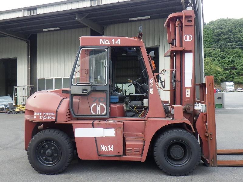 Xe nâng máy dầu cũ TCM Nhật