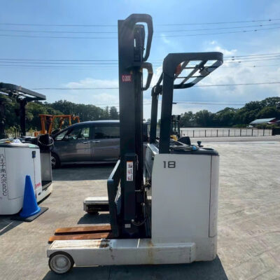Xe nâng điện cũ Nichiyu 1.8 tấn, cao 5m 2018