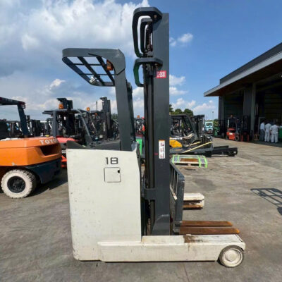 Xe nâng điện cũ Nichiyu tháp cao 6m 2017