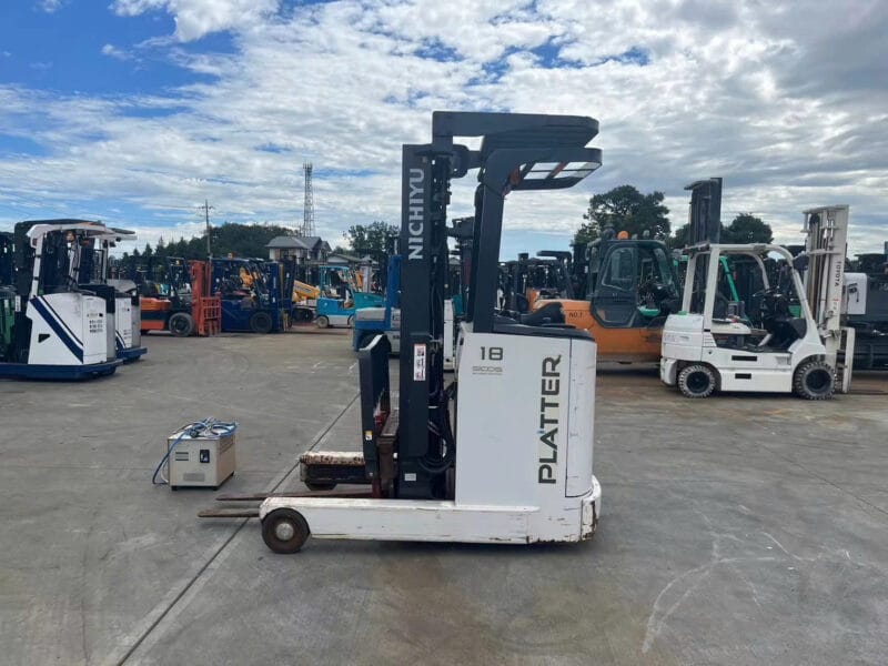 Xe nâng điện cũ Nichiyu 1.8 tấn, cao 5m 2018