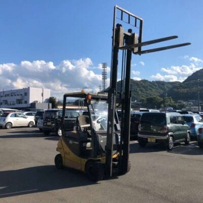 Komatsu 2 tấn, tháp 3m