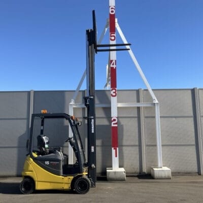 Xe nâng Nhật bãi tháp cao 4m
