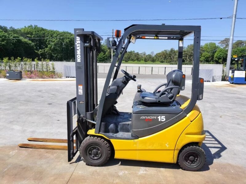 Xe nâng điện cũ Komatsu 1,5 tấn, 3m đời 2014