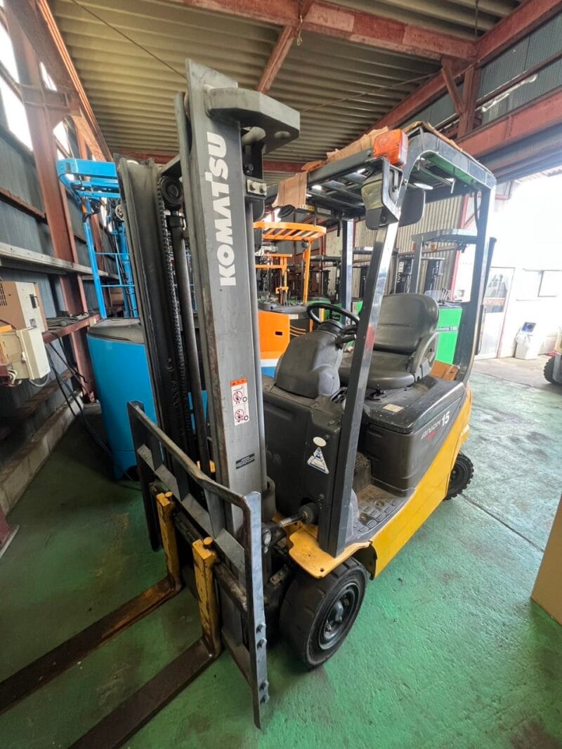 Xe nâng điện cũ Komatsu 2013 1,5 tấn, 3m