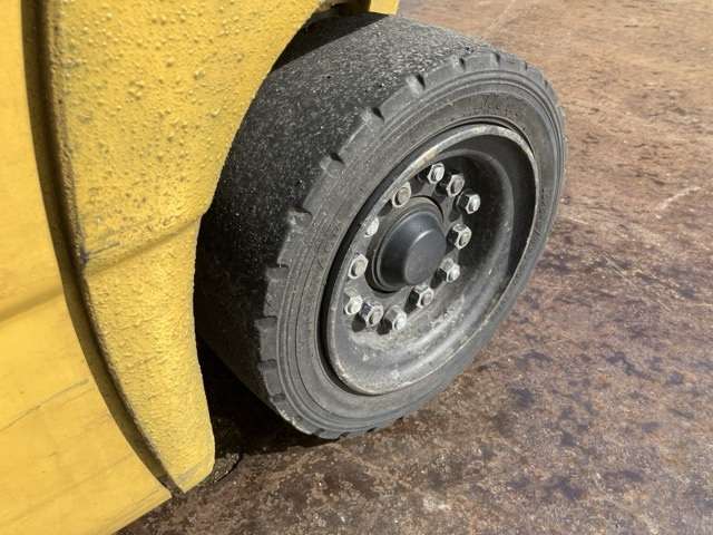 Lốp sau đặc 16x6-8