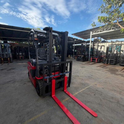Xe nâng điện Nichiyu 1.5 tấn đời 2021, khung nâng 3m