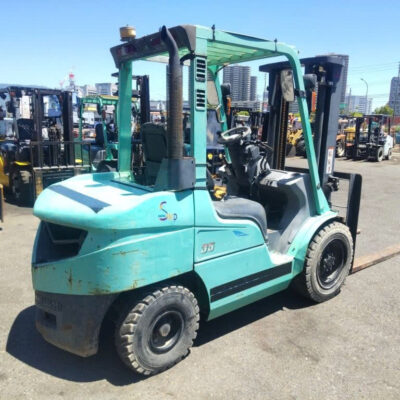 Xe nâng dầu Mitsubishi 3.5t, đời 2013, khung 3m